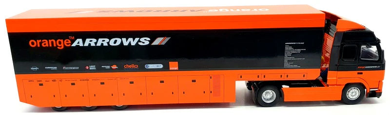 Camion Volvo FH12 Arrows Formula 1 2000/01 Team Transporter portocaliu/negru - 1/43 Ixo