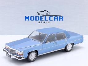 Cadillac Fleetwood Brougham albastru - 1/18 Model Car Group