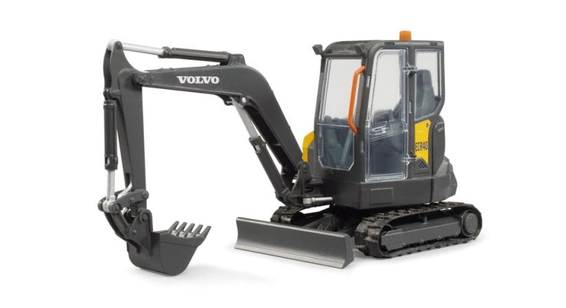 BRUDER 02465 - Excavator Volvo ECR40