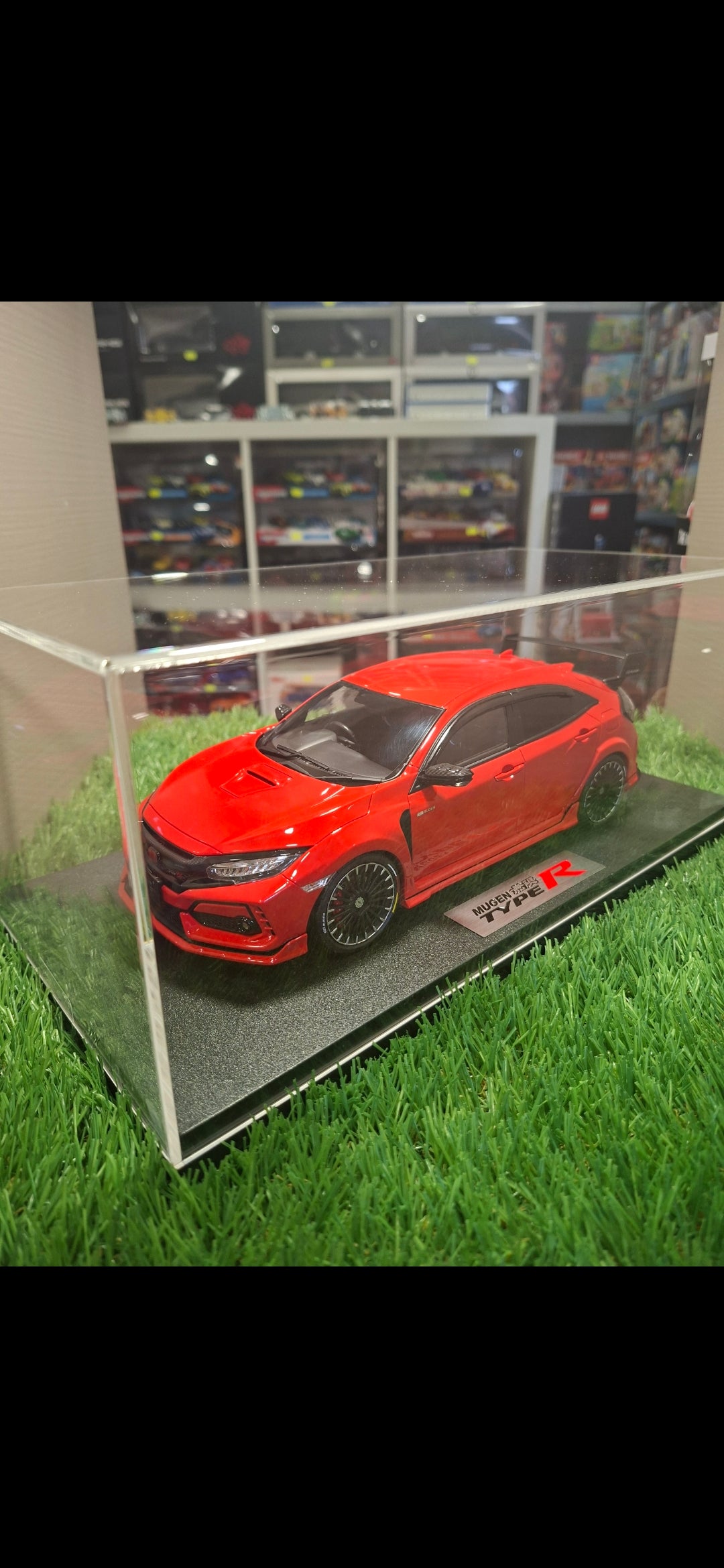 Honda Civic Mugen Type R rosie cu vitrina plexiglass - 1/18 Pop Race