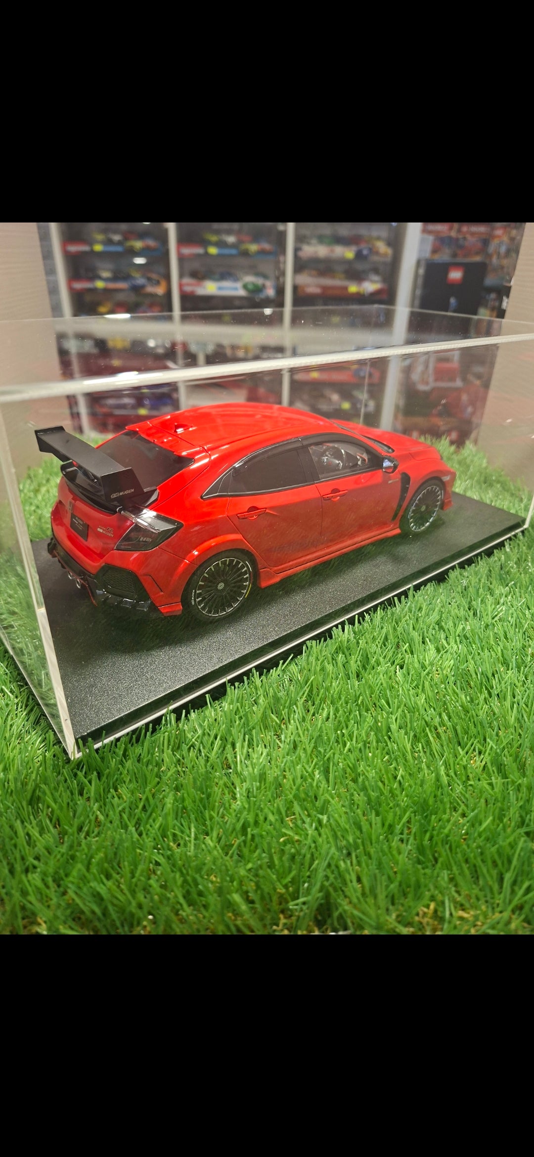 Honda Civic Mugen Type R rosie cu vitrina plexiglass - 1/18 Pop Race