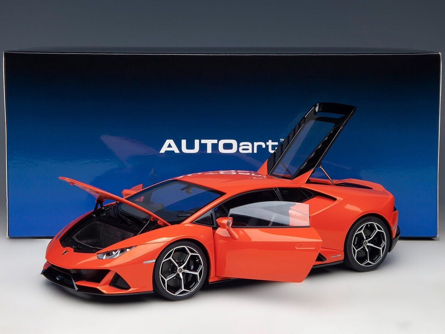 Lamborghini Huracan Evo orange - 1/18 Autoart