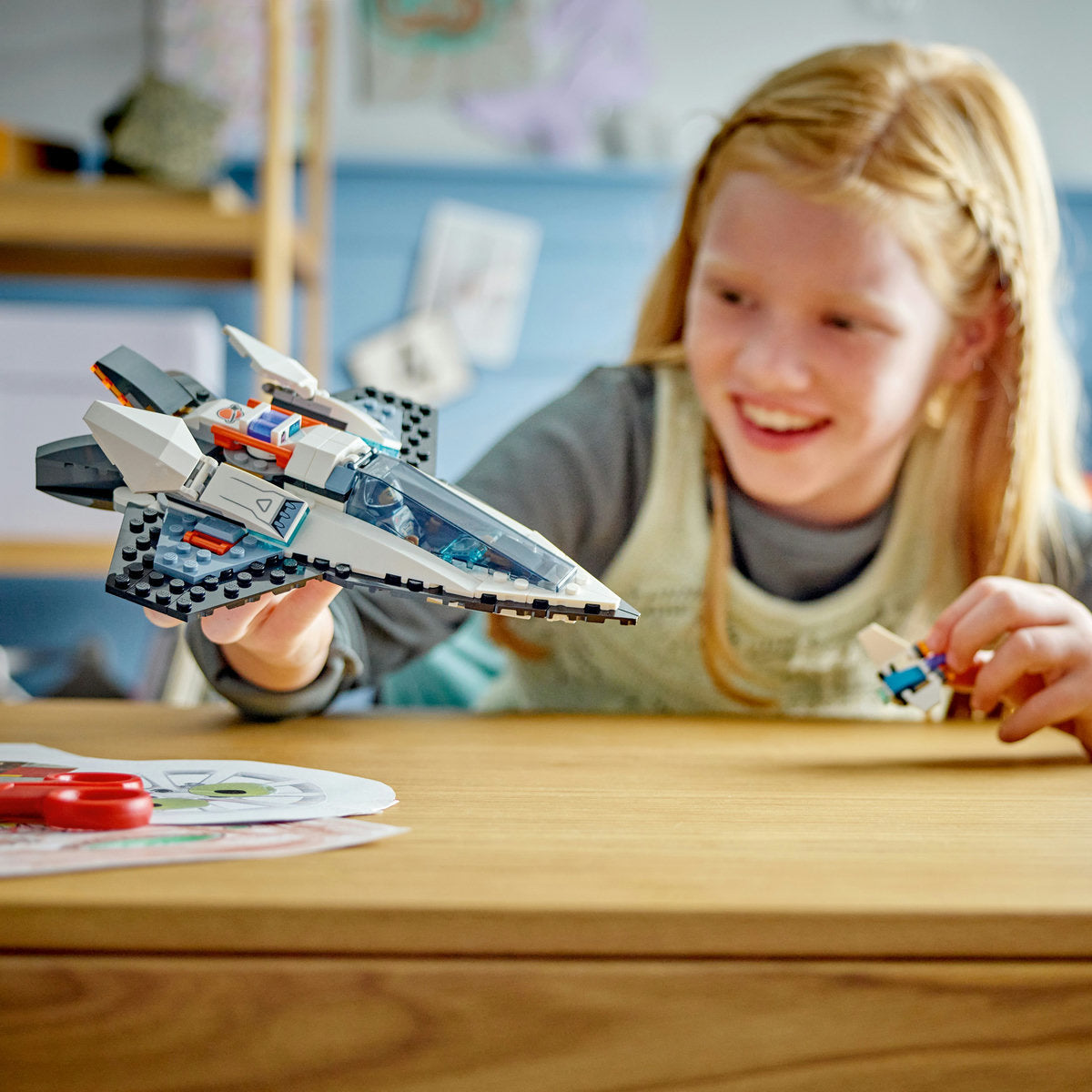 LEGO City 60430 - Nava spatiala interstelara (240 piese)