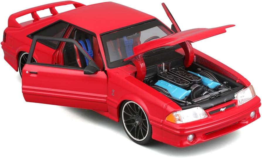 Ford Mustang SVT Cobra 1993 - 1/24 Maisto Design