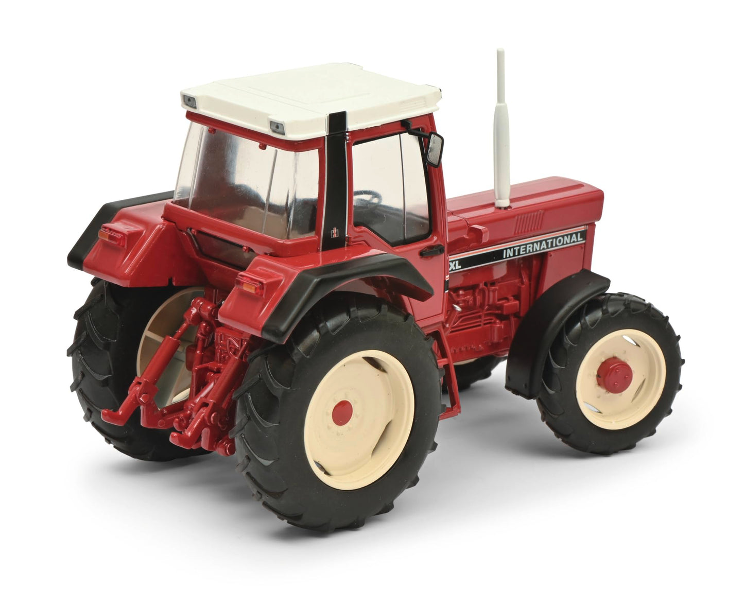 Tractor International 956 XL - 1/32 Schuco