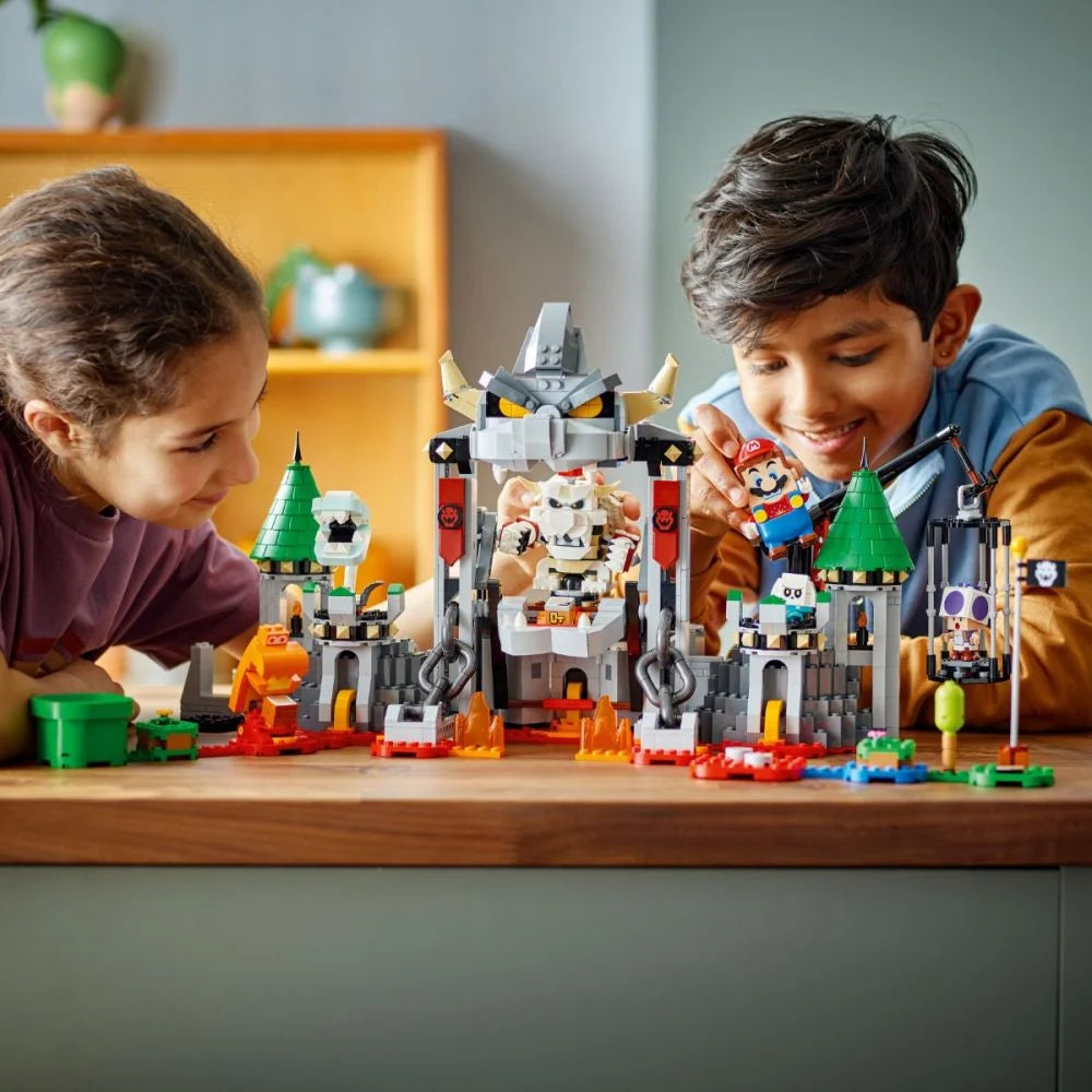 LEGO Super Mario 71423 - Set de extindere batalia lui Dry Bowser de la castel