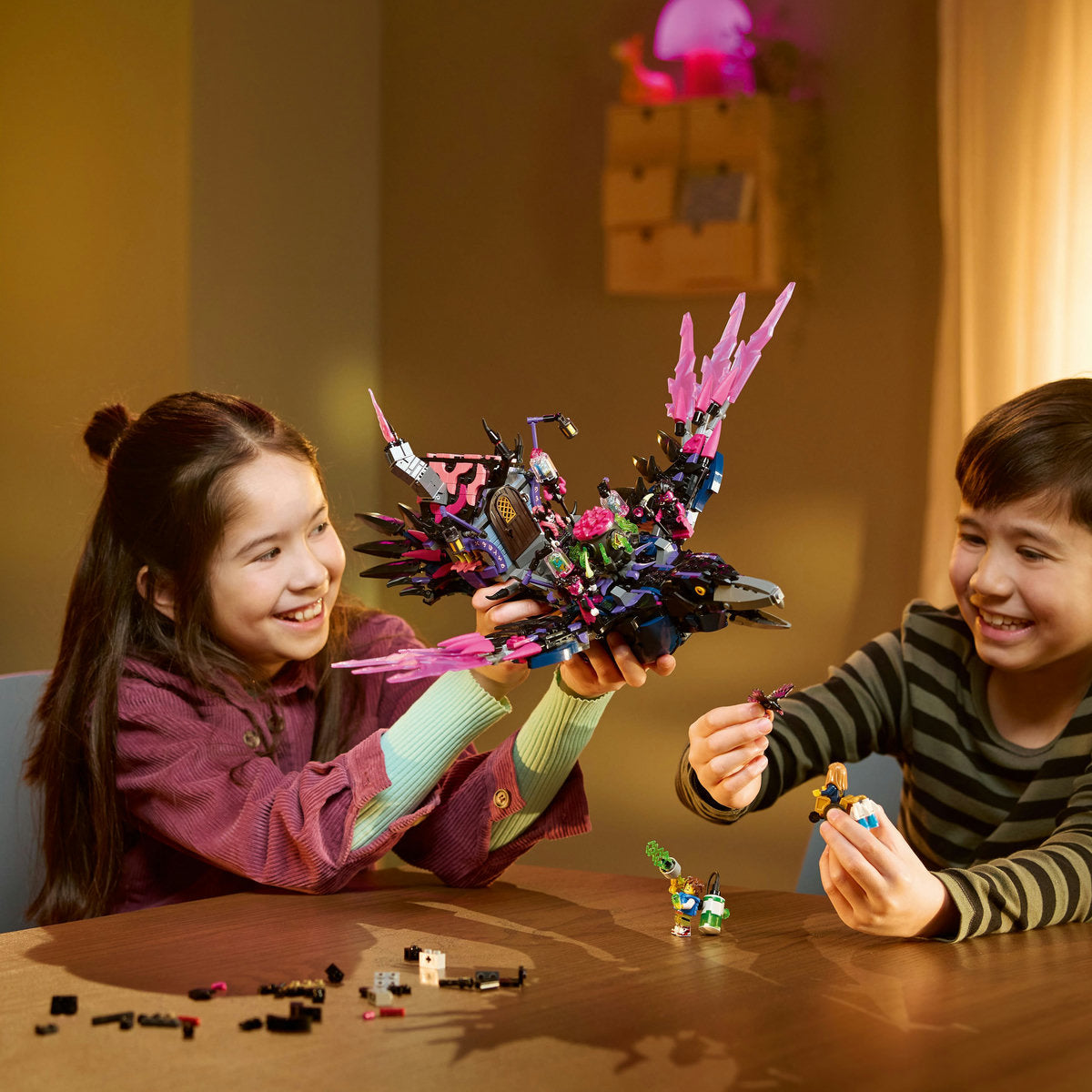 LEGO DREAMZzz 71478 - Corbul de la miezul noptii al vrajitoarei din Never (1203 piese)
