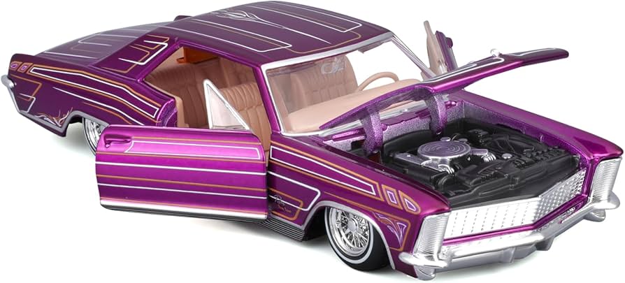 Buick Riviera 1965 - 1/26 Maisto Design