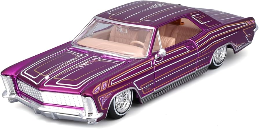 Buick Riviera 1965 - 1/26 Maisto Design
