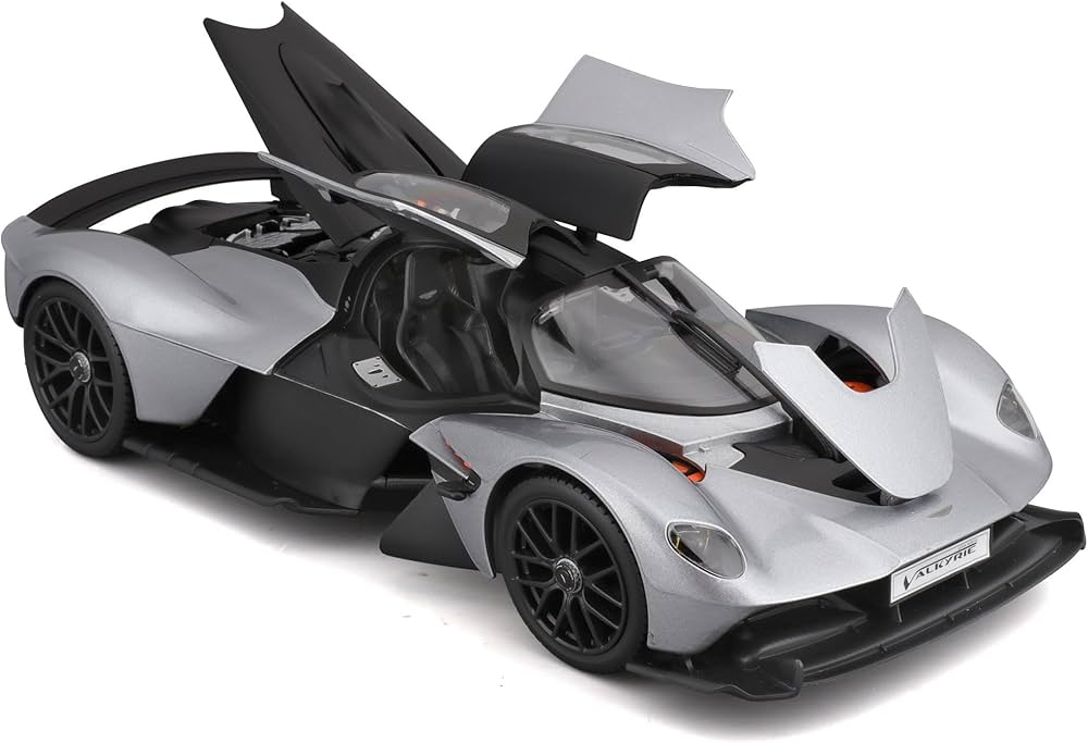 Aston Martin Valkyrie gri - 1/18 Maisto