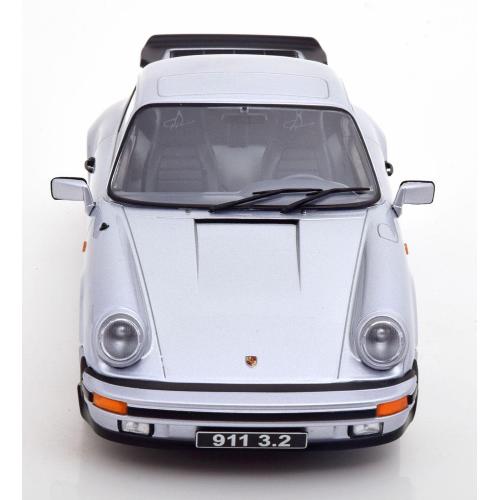 Porsche 911 Carrera Coupe 3.2 1988 250.000 gri - 1/18 KK-Scale