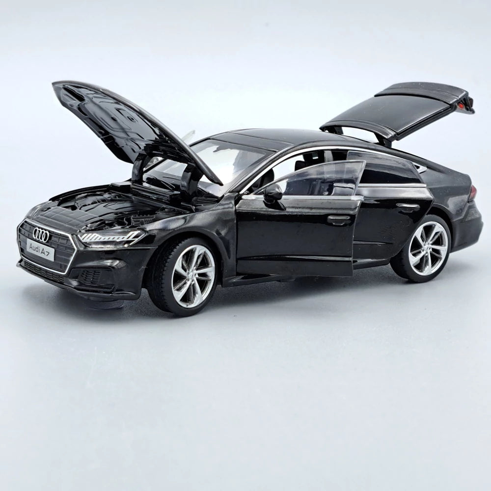 Audi A7 negru - 1/32 Tayumo