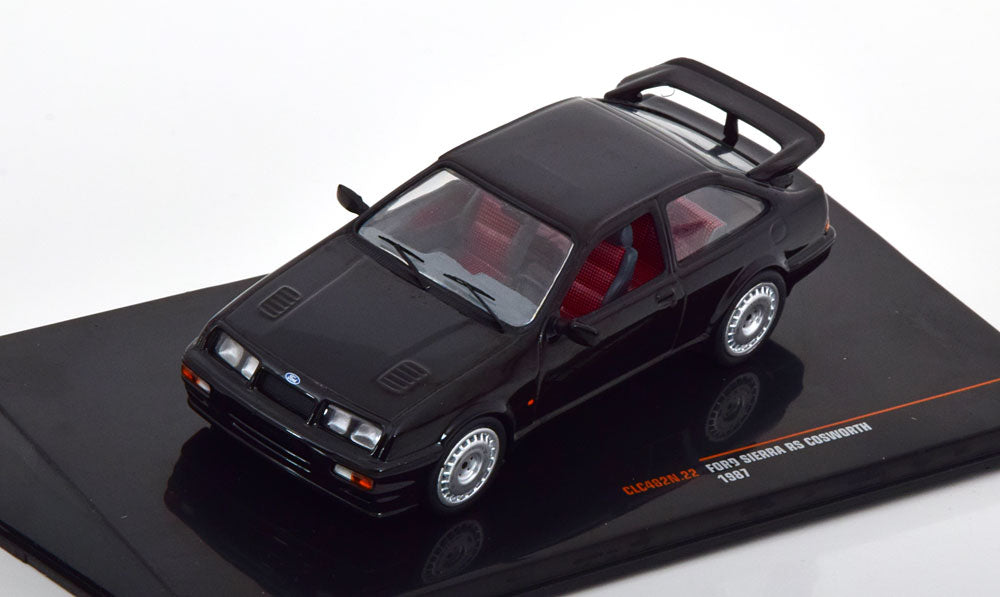 Ford Sierra RS Cosworth 1987 cu vitrina plexiglass - 1/43 IxoModels