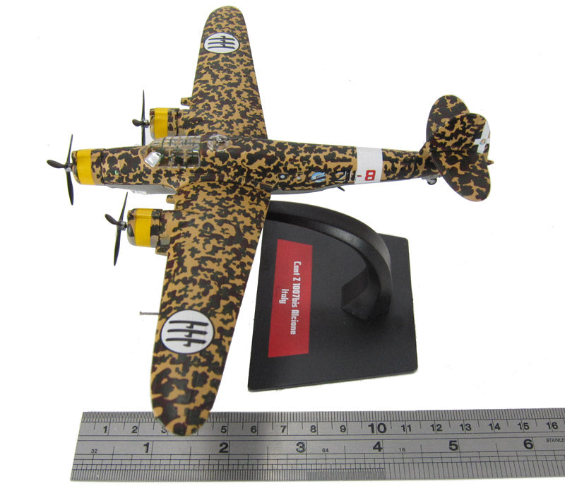 Avion Cant Z 1007bis Alcione Italy - 1/144 Ixo Models