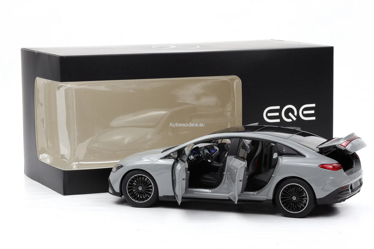 Mercedes-Benz EQE 2022 alpine gray - 1/18 NZG