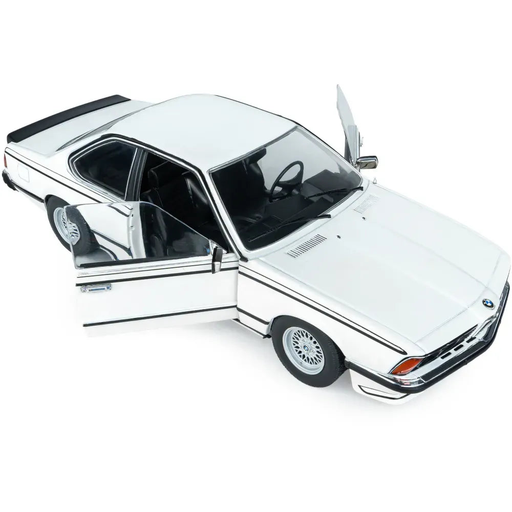 BMW 635 CSi alb 1984 - 1/18 Solido