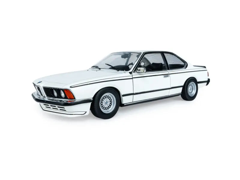 BMW 635 CSi alb 1984 - 1/18 Solido