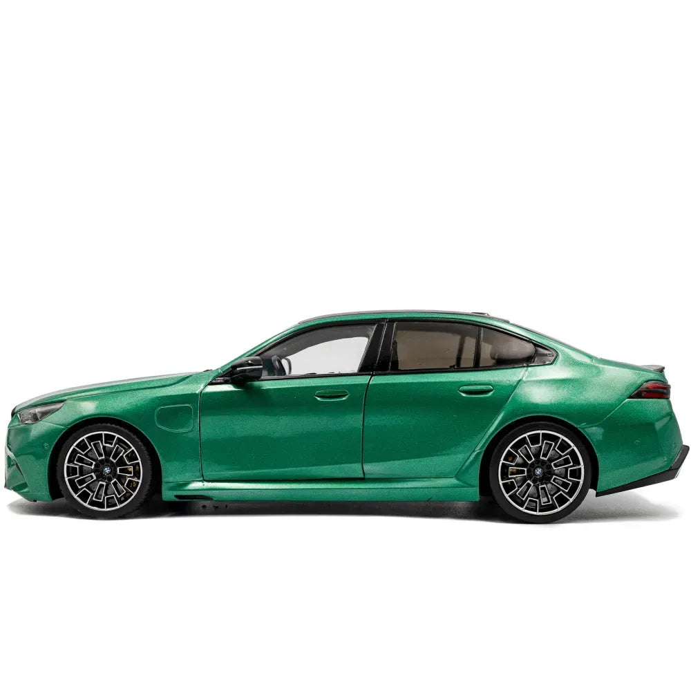 BMW M5 2025 verde - 1/18 Solido