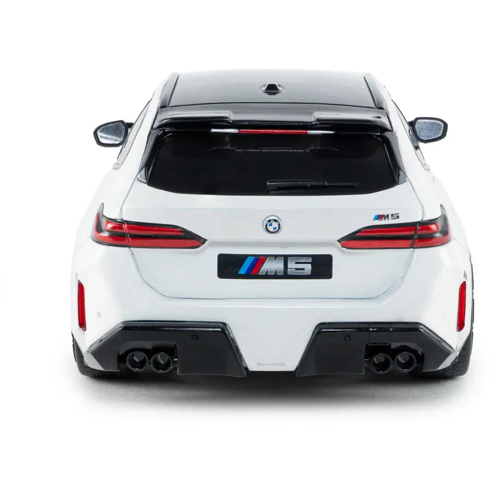 BMW M5 Touring 2025 alb - 1/18 Solido