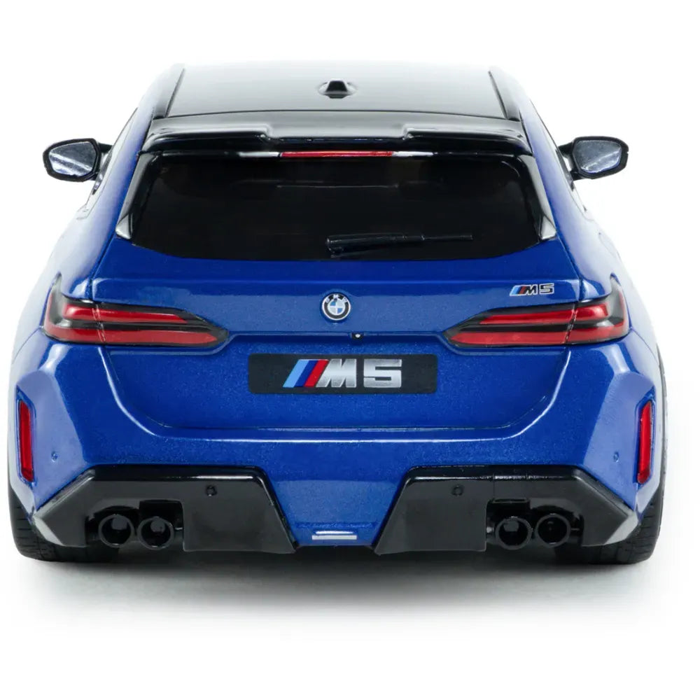 BMW M5 Touring 2025 albastru - 1/18 Solido