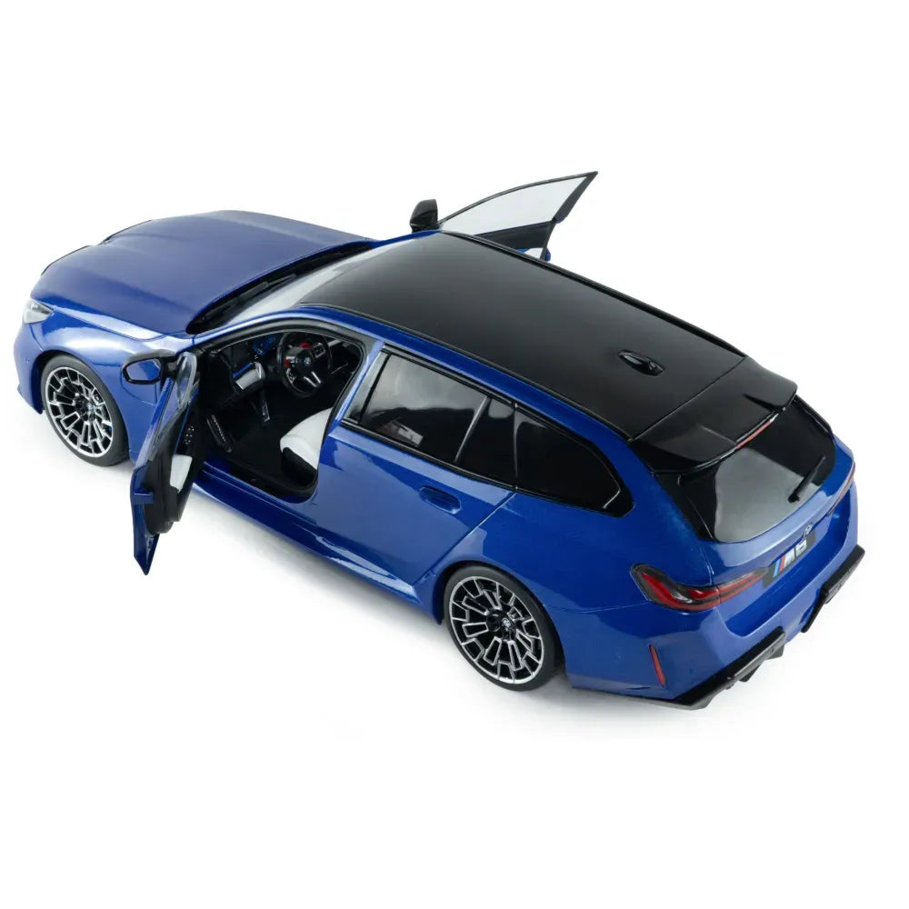 BMW M5 Touring 2025 albastru - 1/18 Solido
