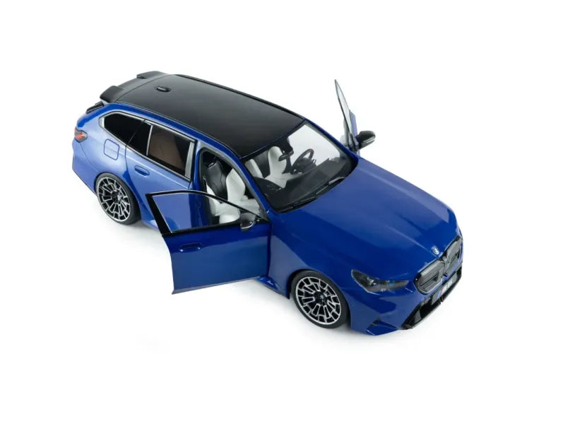BMW M5 Touring 2025 albastru - 1/18 Solido