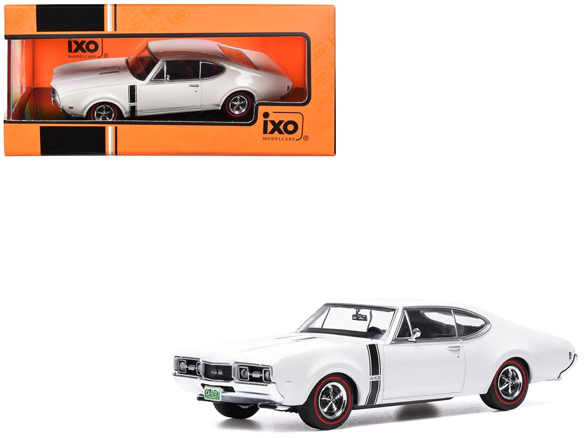 Oldsmobile 442 W-30 Coupe 1970 cu vitrina plexiglass - 1/43 Ixo Modelcars