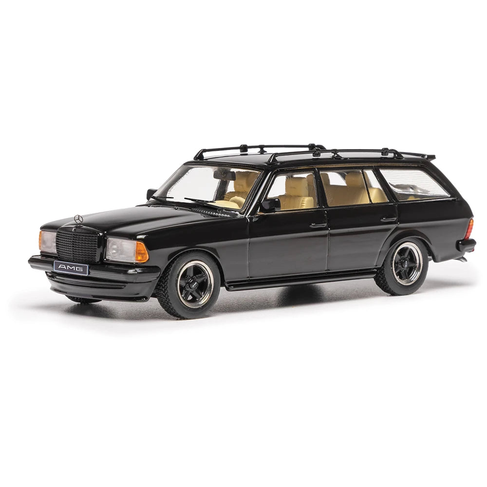 Mercedes-Benz 500 TE V8 AMG S123 1979 cu vitrina plexiglass - 1/43 Ixo Modelcars