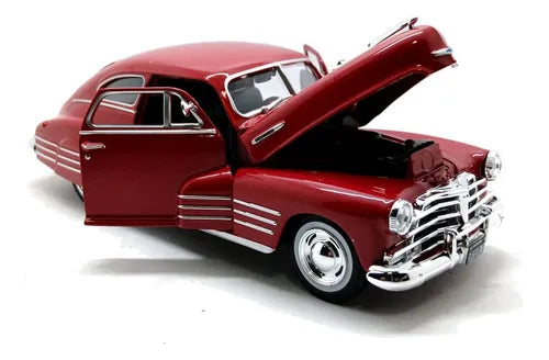 Chevrolet Fleetline Aerosedan 1948 rosu - 1/25 Maisto