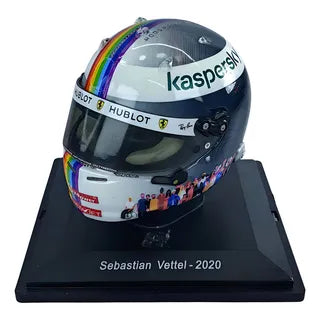 Casca Sebastian Vettel #5 Scuderia Ferrari 3rd Türkiye GP Formula 1 2020 cu vitrina plexiglass - 1/5 Spark