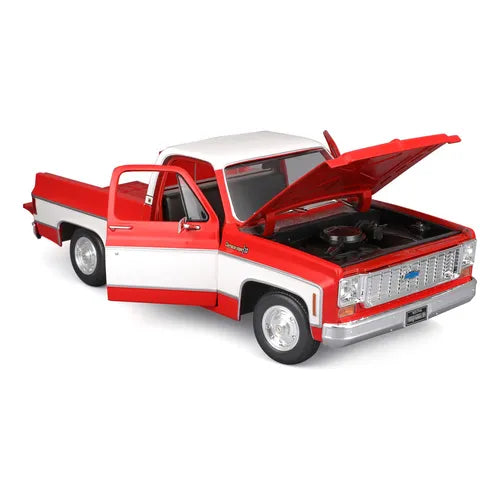 Chevrolet C10 Cheyenne Super 1974 - 1/18 Maisto