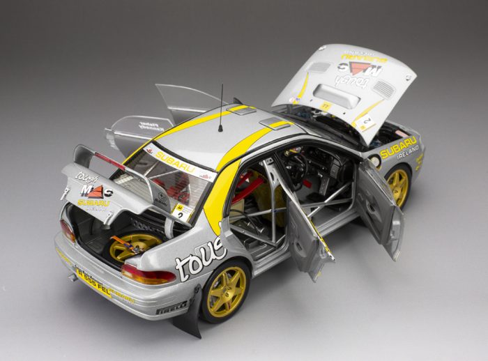 Subaru Impreza 555 #2 B.Fisher / R.Kennedy Winner AA Circuit of Ireland 1999 1/999pcs - 1/18 Sun Star