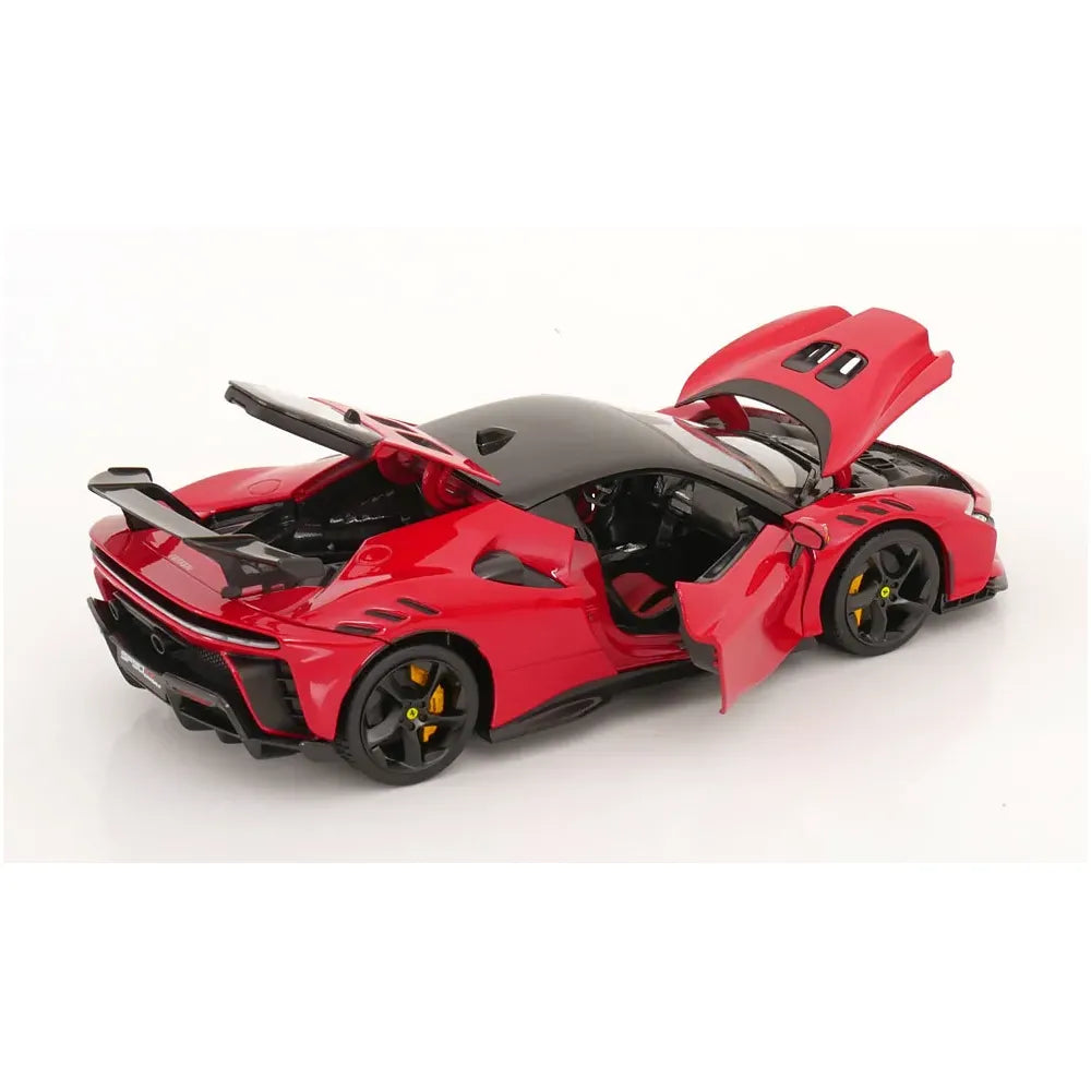Ferrari SF90 XX Stradale cu pavilionul negru si scaune rosii - 1/18 Bburago