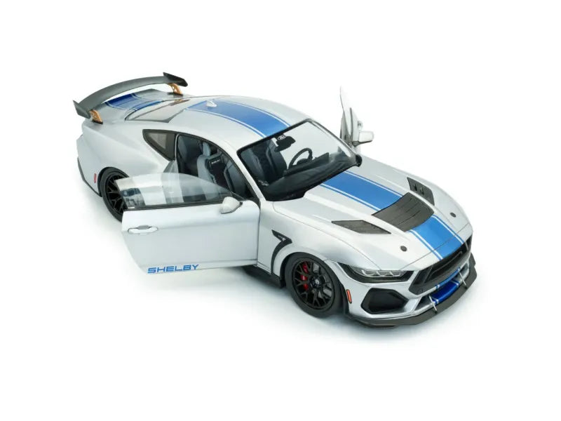 Ford Shelby Mustang Super Snake 2024 gri/albastru - 1/18 Solido