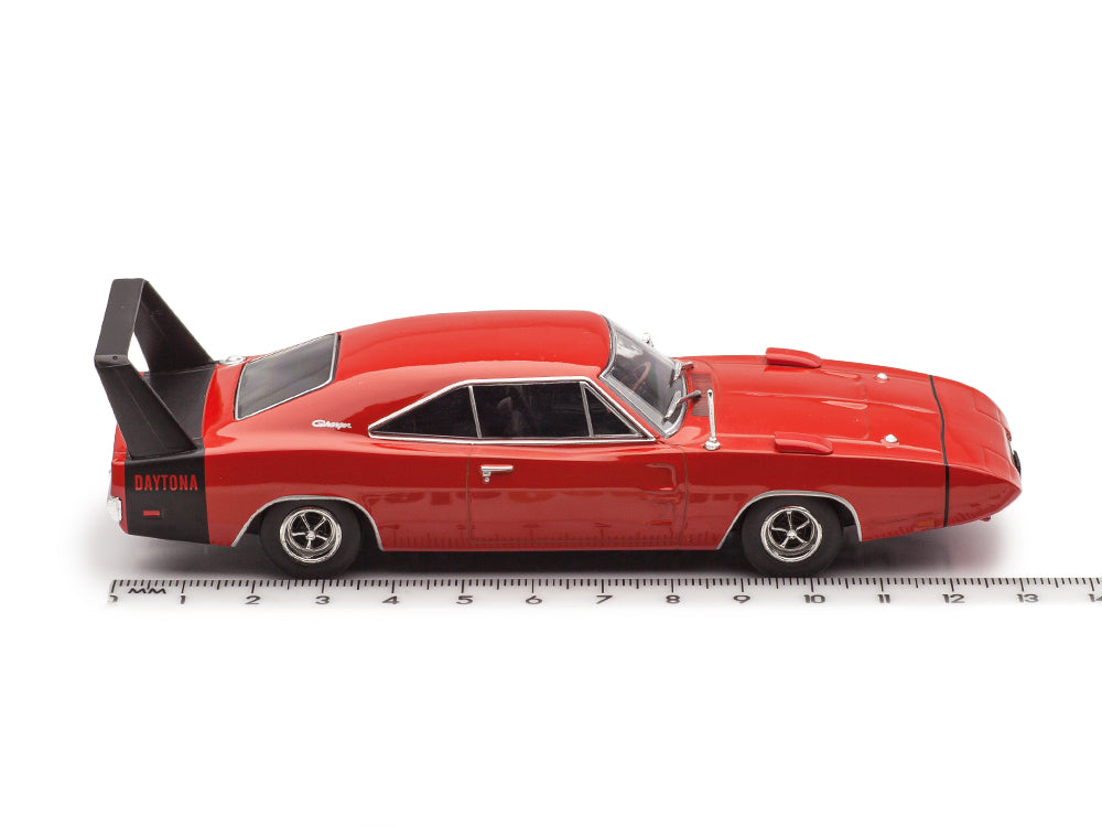 Dodge Charger Daytona 1969 rosu/negru cu vitrina plexiglass - 1/43 Altaya