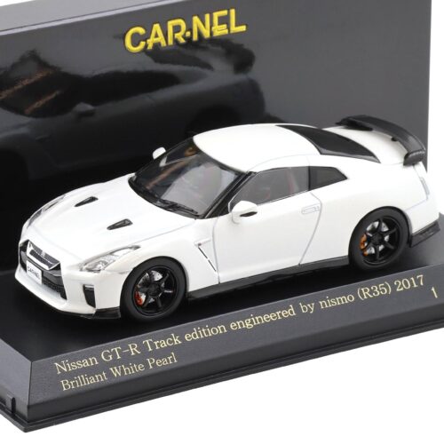 Nissan GT-R Track edition engineered by nismo R35 2017 cu vitrina plexiglass - 1/43 CAR-NEL by Kyosho Corporation