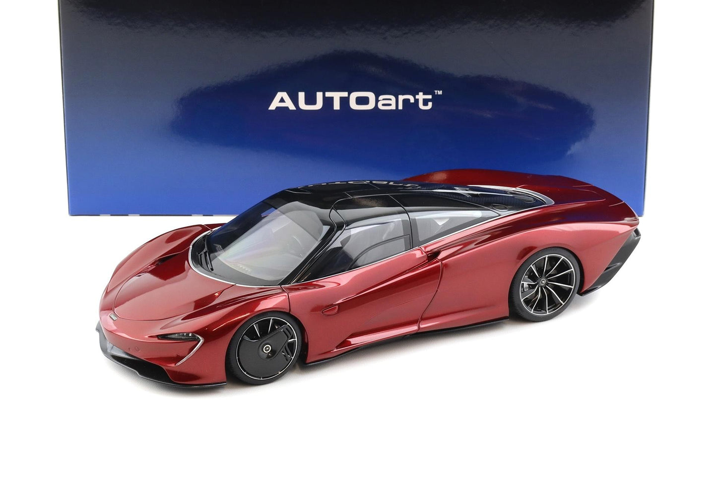 Mclaren Speedtail volcano red - 1/18 Autoart