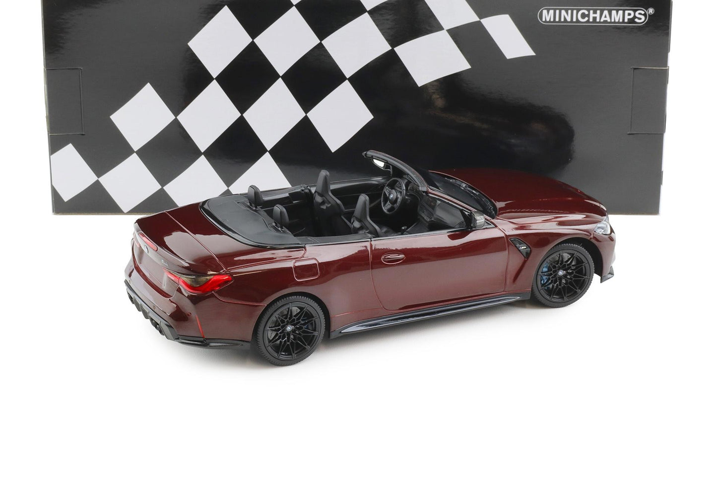 BMW M4 Cabrio 2021 rosu metallic 1/402pcs - 1/18 Minichamps