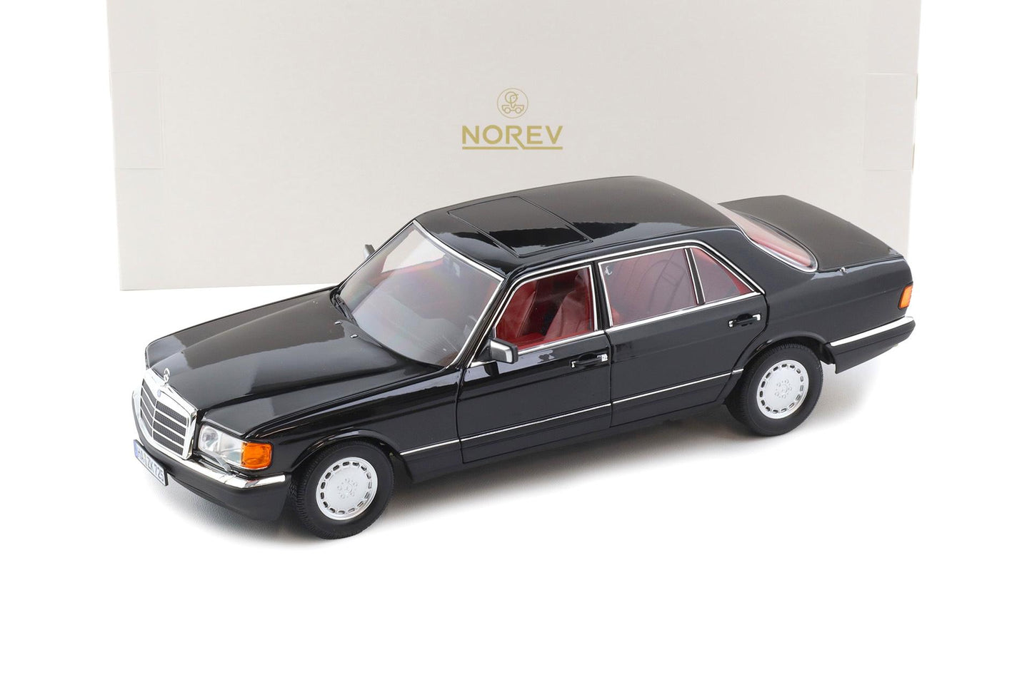 Mercedes-Benz 560 SEL W126 1991 negru - 1/18 Norev