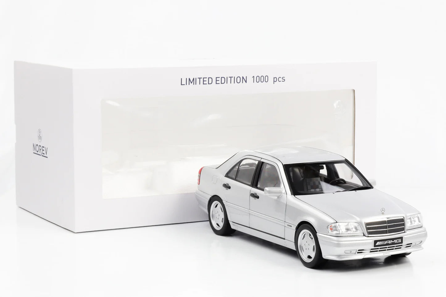 Mercedes-Benz C36 AMG 1993 argintiu - 1/18 Norev