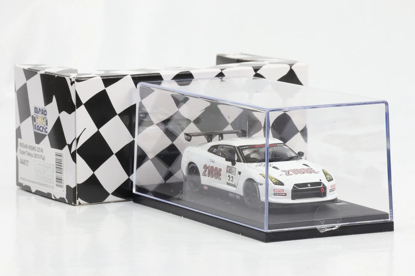 Nissan Nismo GT-R Super Taikyu 2010 Fuji cu vitrina plexiglass - 1/43 Ebbro