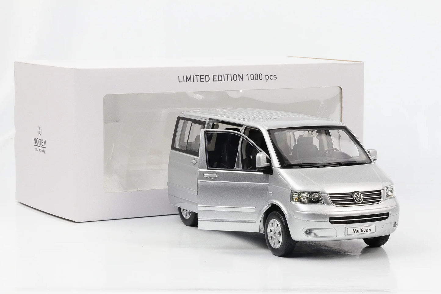 Volkswagen Multivan T5 2003 argintiu 1/1000pcs - 1/18 Norev