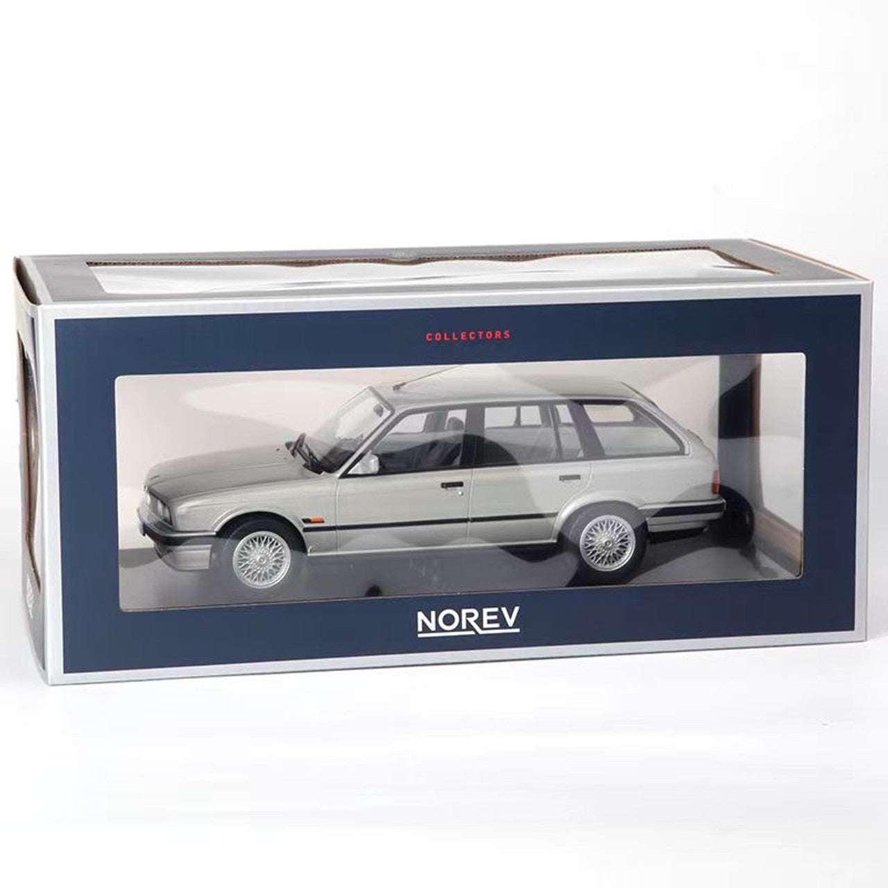 BMW 325i Touring 1991 argintiu - 1/18 Norev