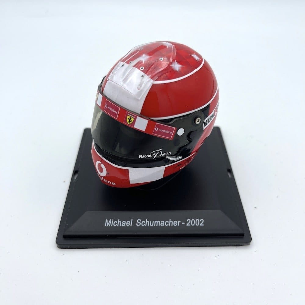 Casca M. Schumacher #1 Ferrari 2001B Formula 1 World Champion 2002 cu vitrina plexiglass - 1/5 Spark
