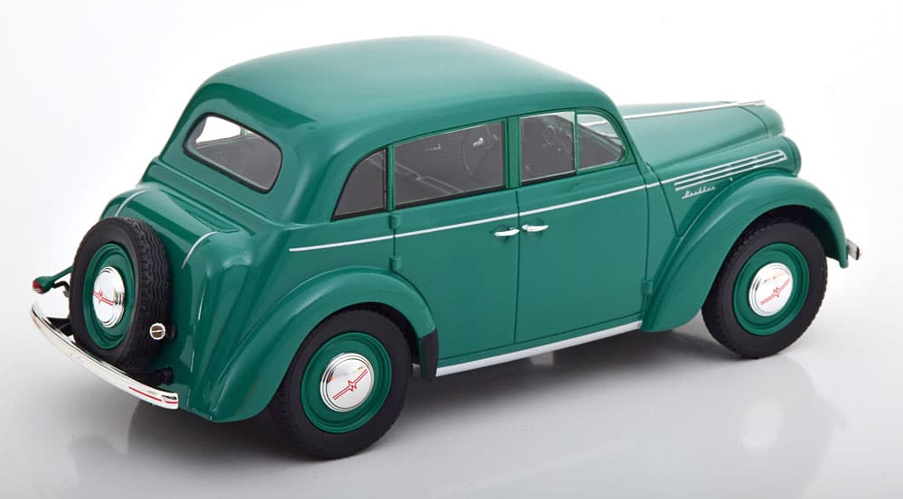 Moskvich 400-420 1946 verde - 1/18 KK-Scale