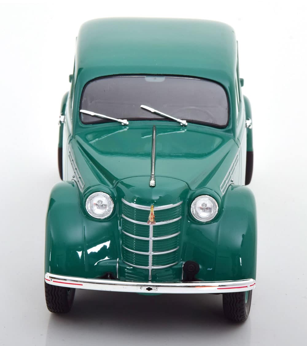 Moskvich 400-420 1946 verde - 1/18 KK-Scale