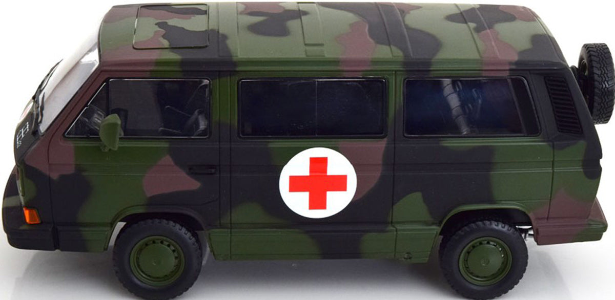 VW Bus T3 Syncro Army Ambulance - 1/18 KK-Scale