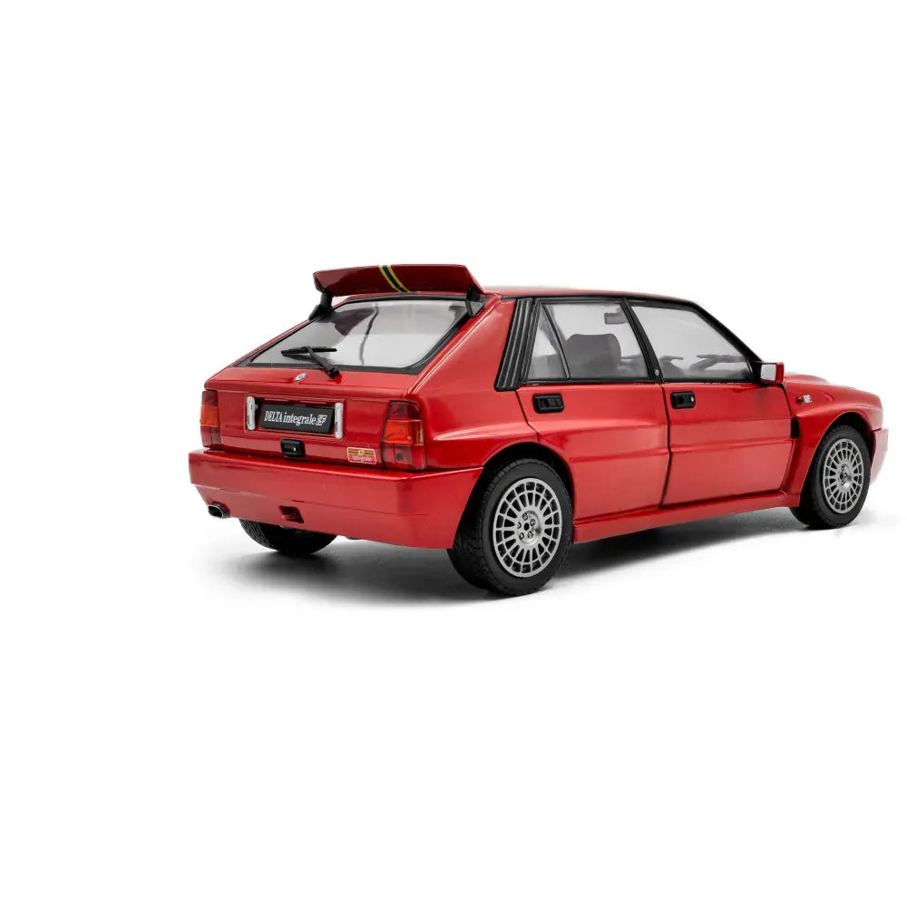 Lancia Delta HF Integrale rosie - 1/18 Solido