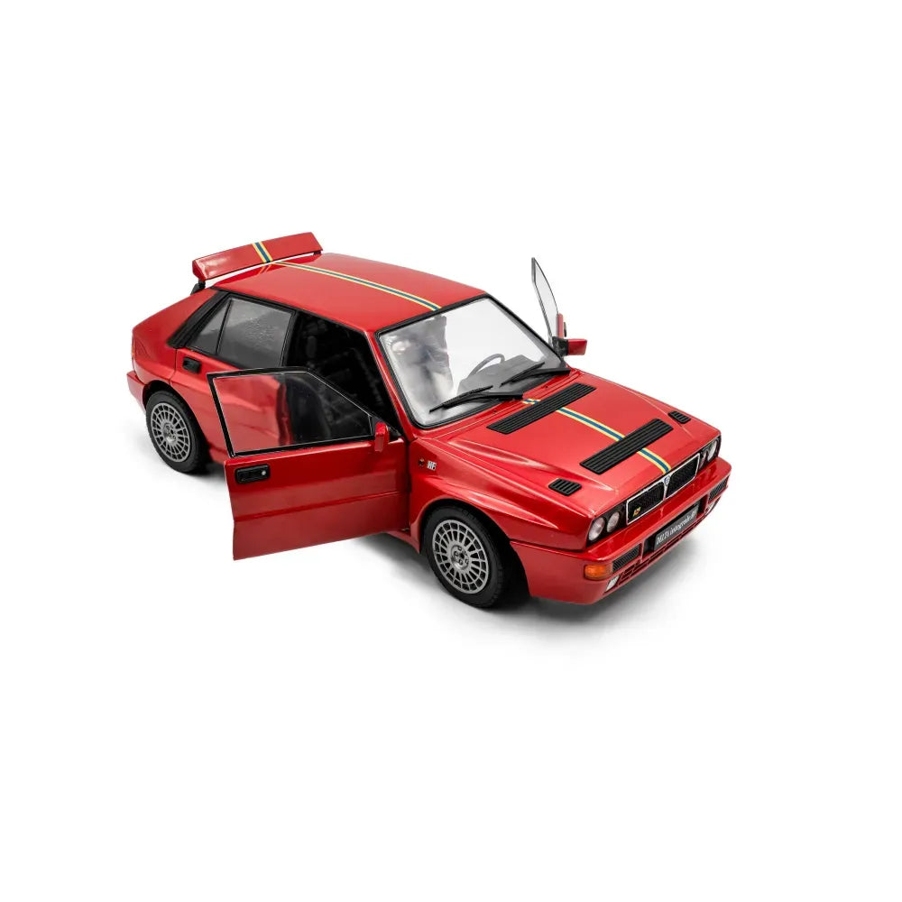Lancia Delta HF Integrale rosie - 1/18 Solido