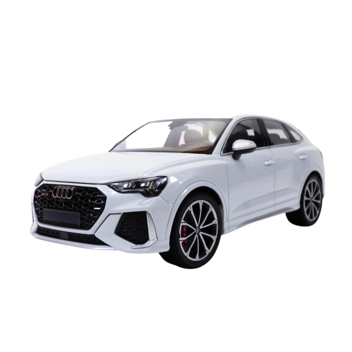 Audi RS Q3 Sportback 2019 alb 1/336 pcs - 1/18 Minichamps